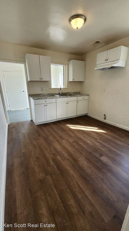 1291 Sepulveda Ave - Photo 2 of 11
