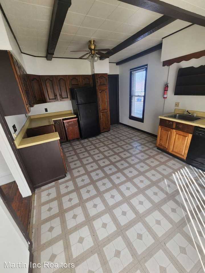 409 1st St Ne - Photo 3 of 10