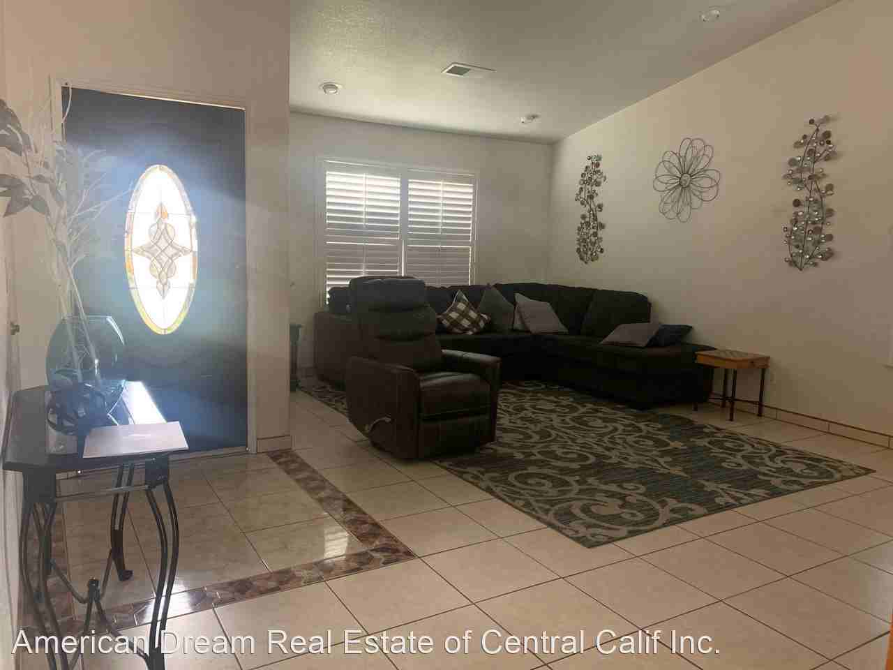 3006 Mission Dr - Photo 3 of 17