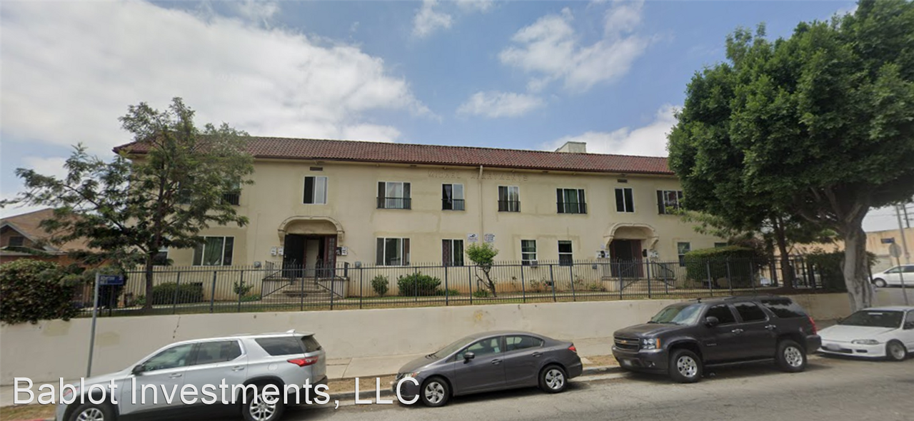3030 3036 1/2 Whitter Blvd / 902 904 1/2 Dacotah St Apartments in