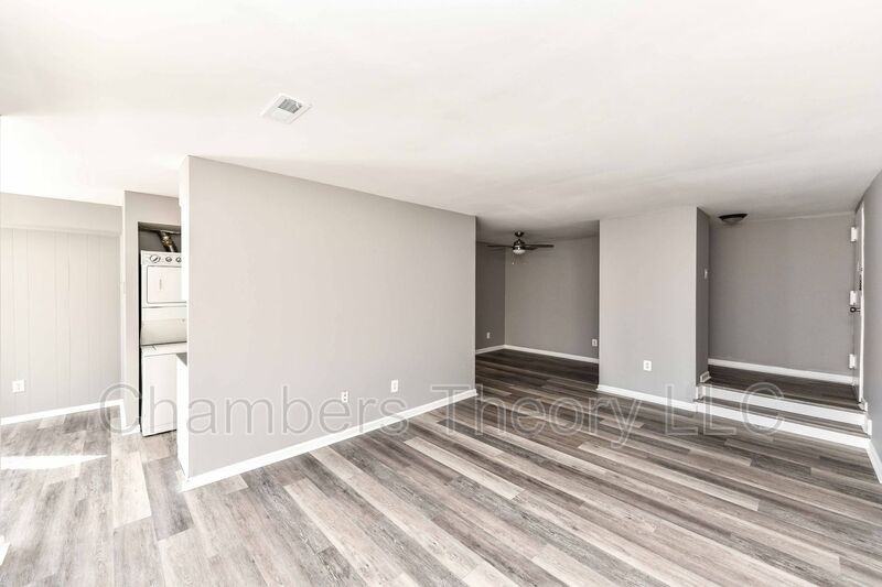 11220 Chestnut Grove Sq #223 - Photo 4 of 26