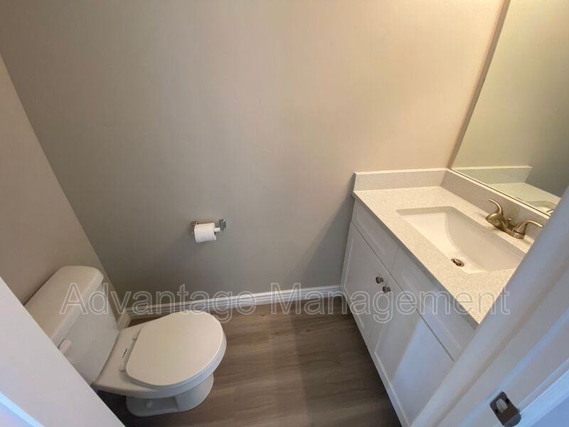 738 Ne - Photo 5 of 11