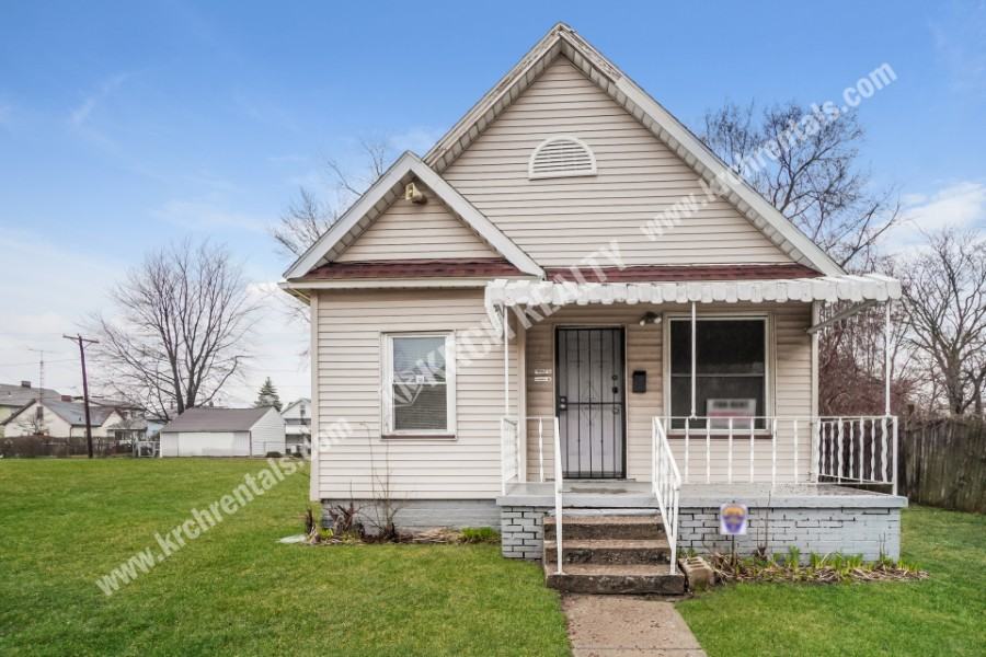 702 Indiana Ave - Photo 2 of 22