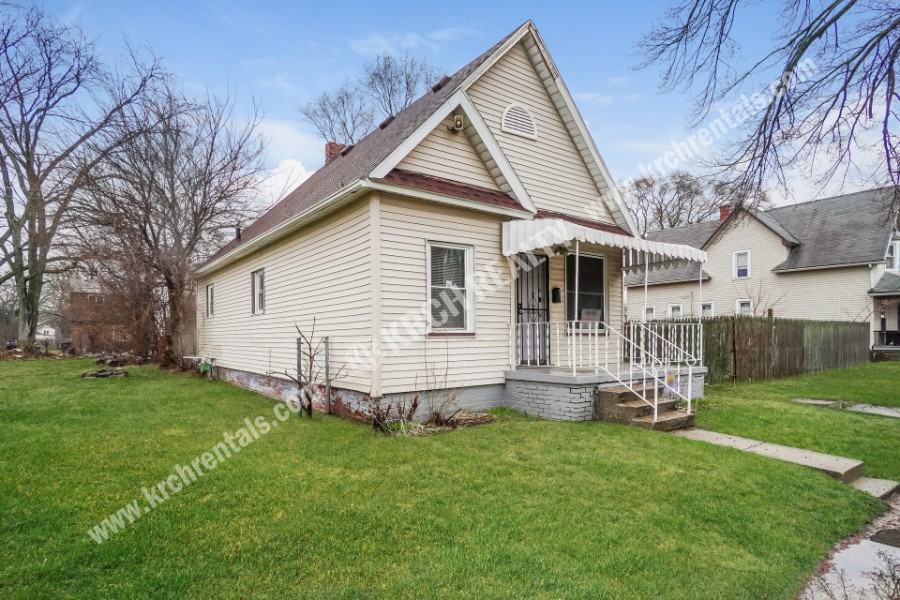 702 Indiana Ave - Photo 3 of 22