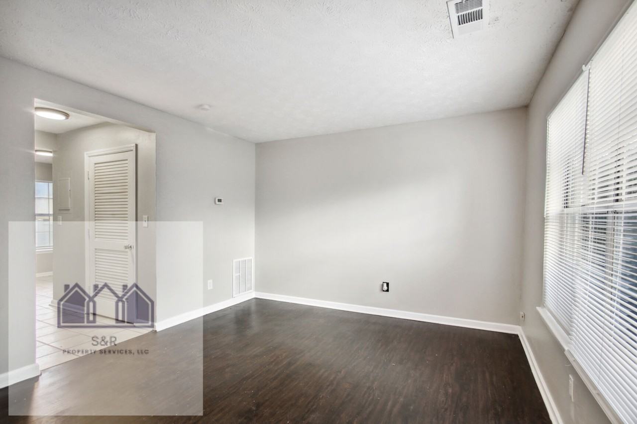 4283 Grogan St Nw - Photo 2 of 13