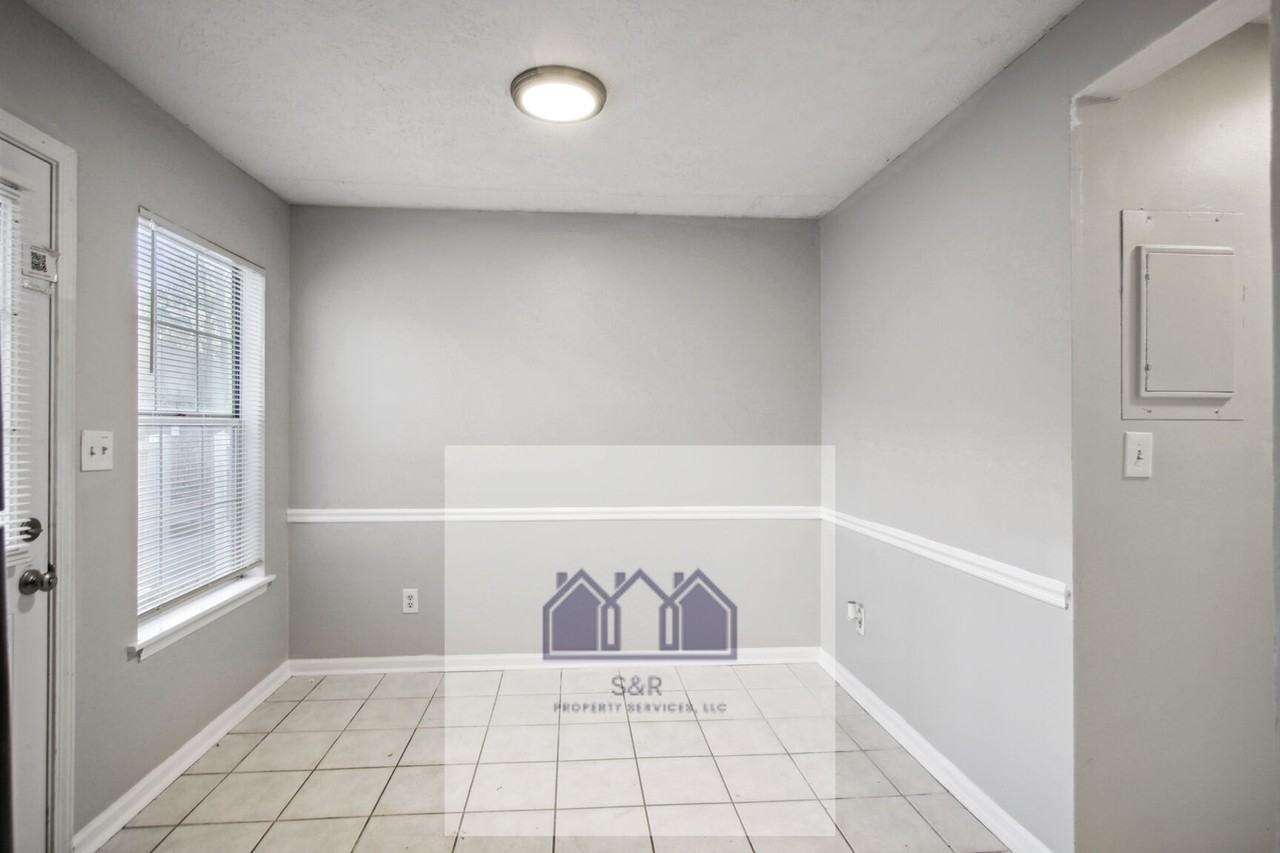 4283 Grogan St Nw - Photo 7 of 13