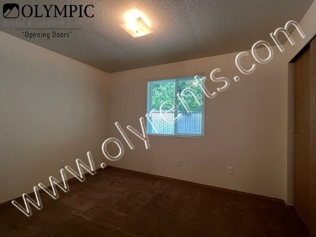 1243 Willow St Se - Photo 5 of 10