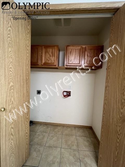 1243 Willow St Se - Photo 7 of 10