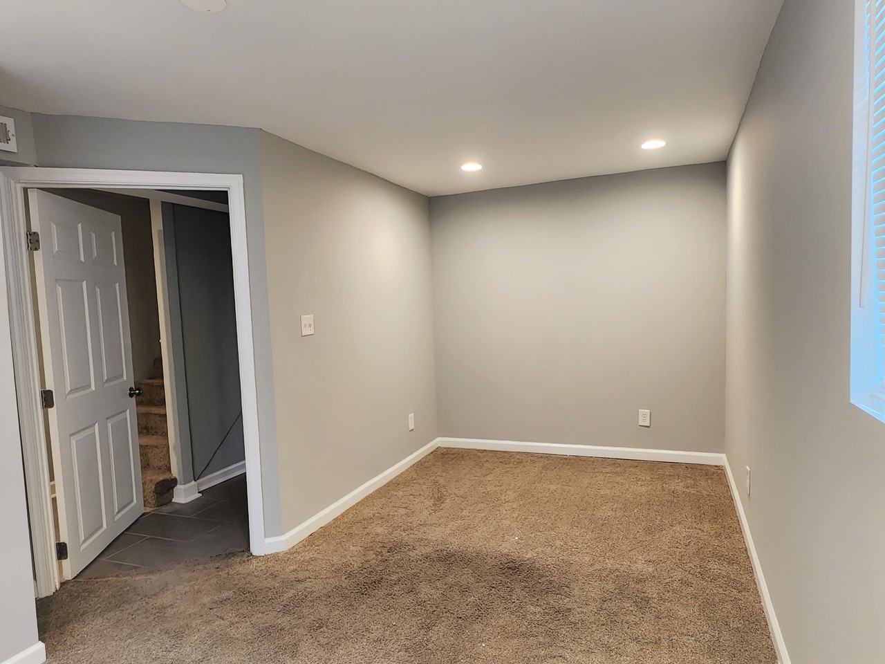 5402 67th Ave - Photo 2 of 24