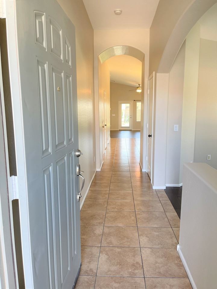 44879 W Desert Garden Rd - Photo 3 of 30