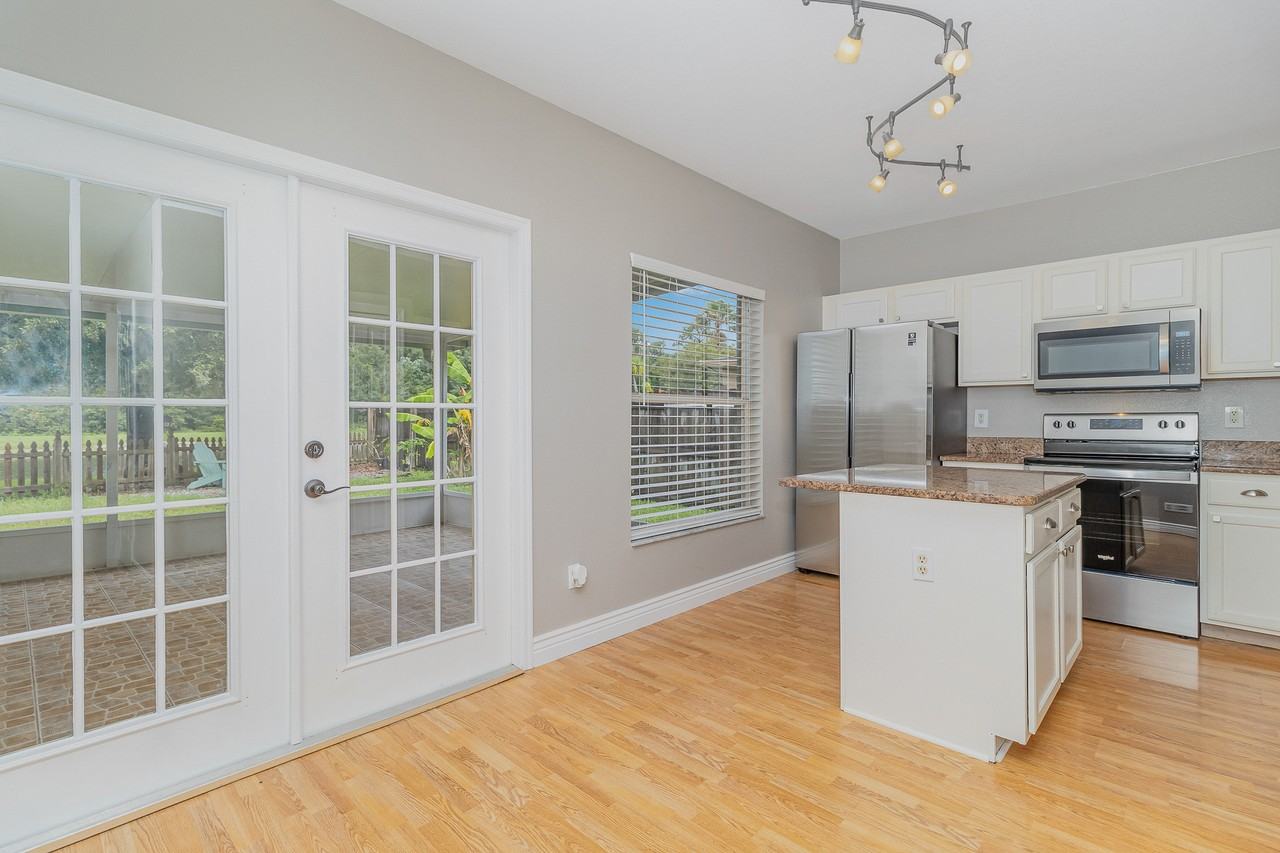 4424 Brookstone Ct - Photo 3 of 19