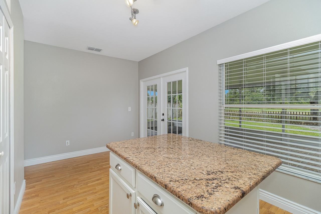 4424 Brookstone Ct - Photo 4 of 19