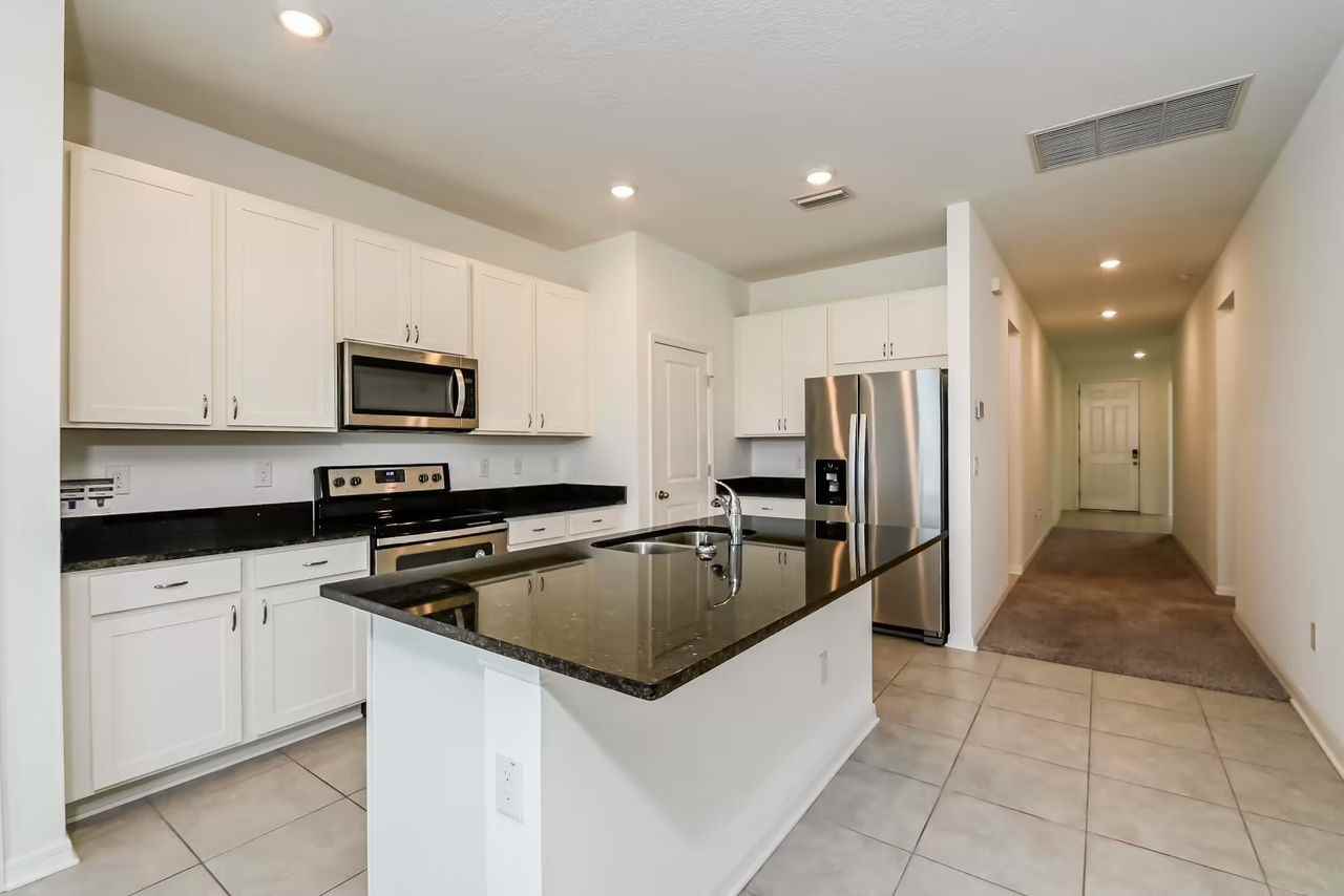 ASHTON FIELD AVENUE Riverview Ashton Field Avenue - Photo 6 of 6