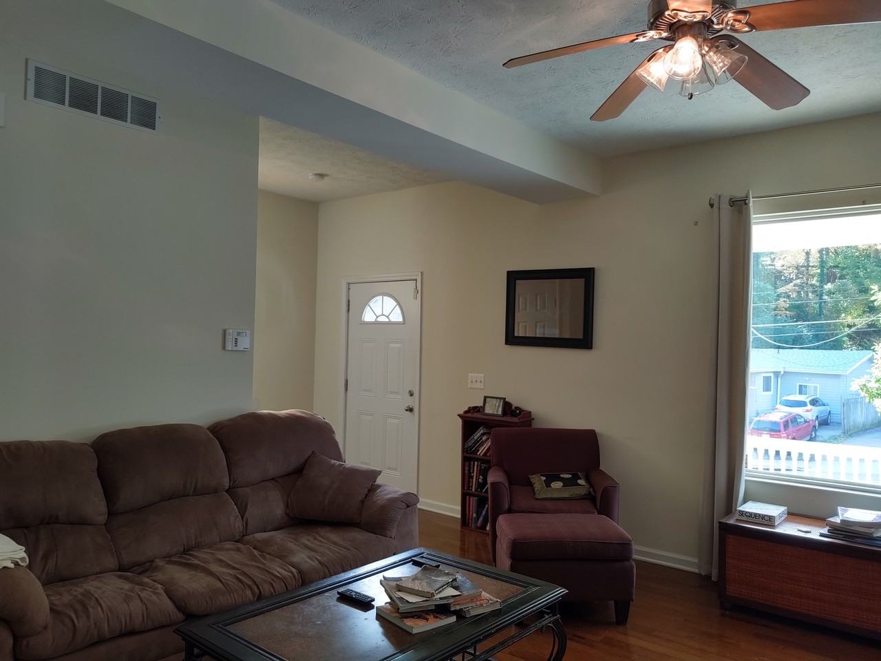 3546 Linwood Avenue - Photo 3 of 20