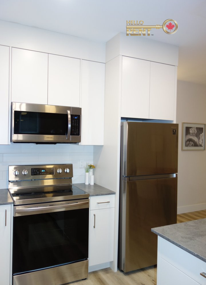 3056 Chaucer Avenue - Photo 3 of 10