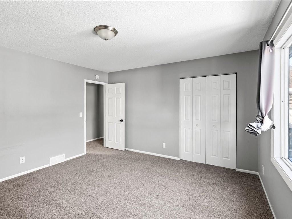 1742 Sumach Lane - Photo 3 of 22