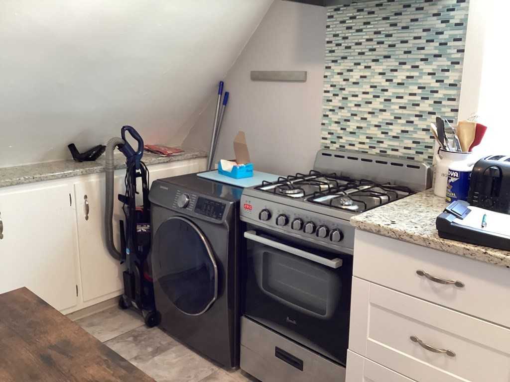 84 Edwards St #3 - Photo 2 of 13