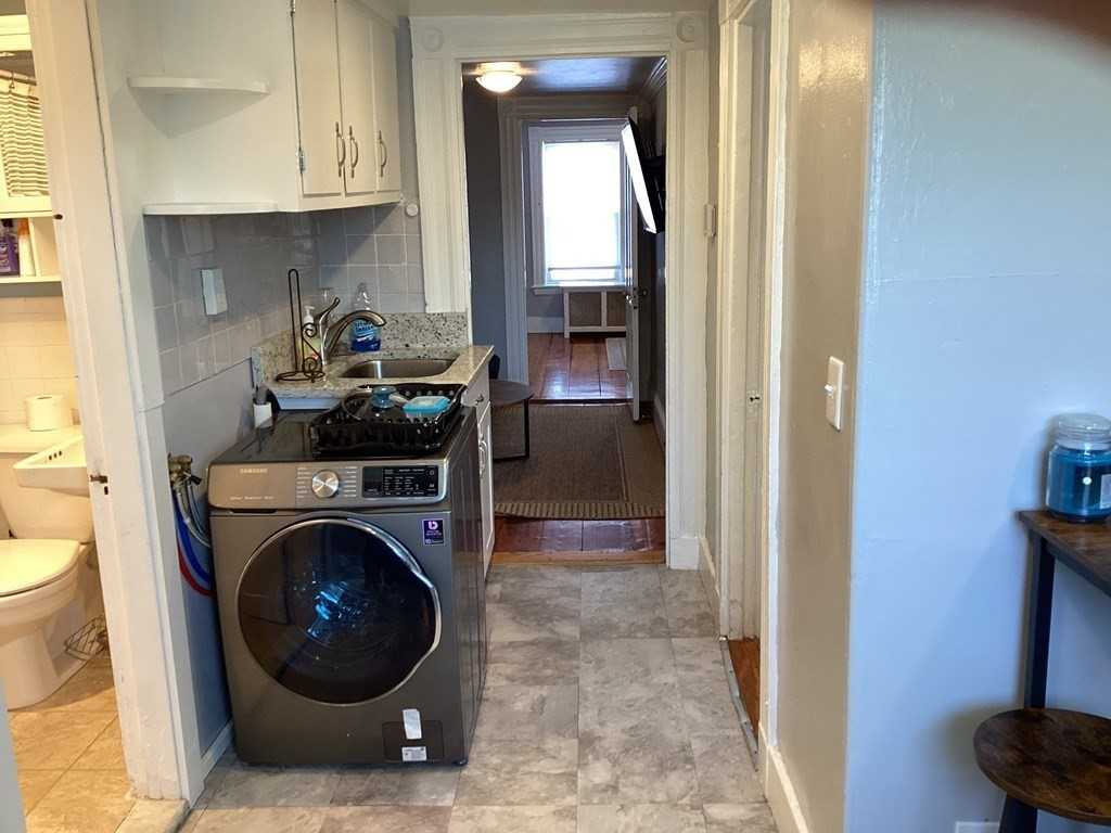 84 Edwards St #3 - Photo 3 of 13