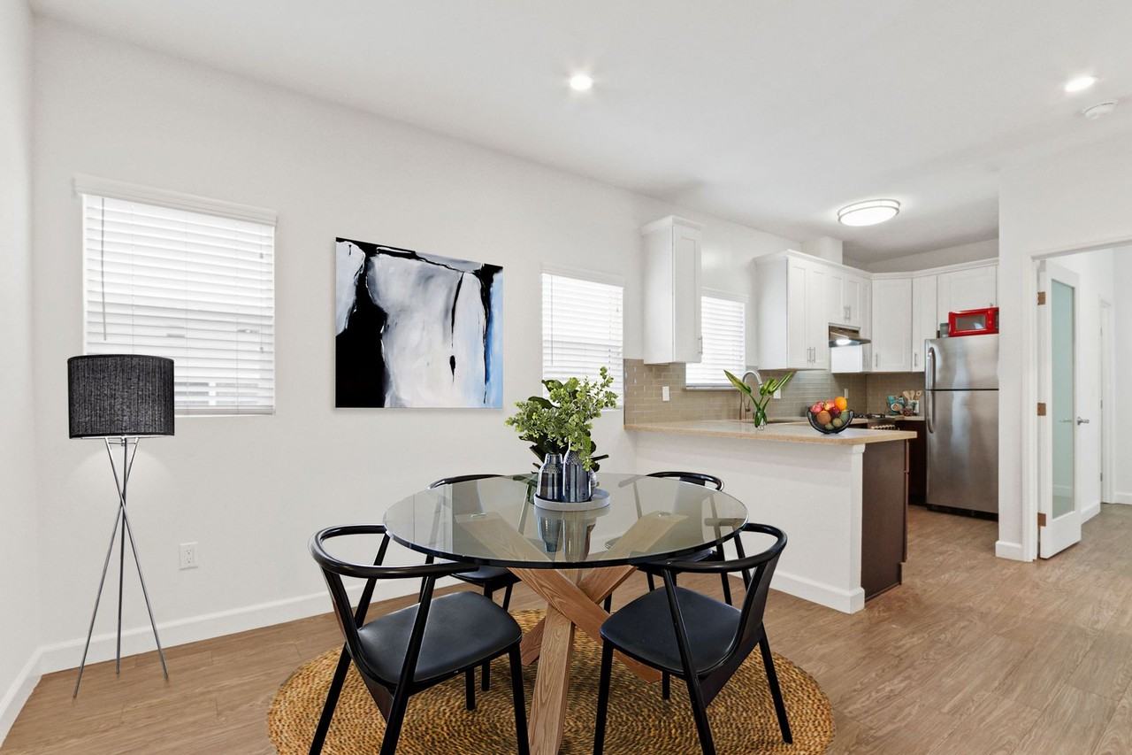 Barton Apartments - Photo 4 of 31