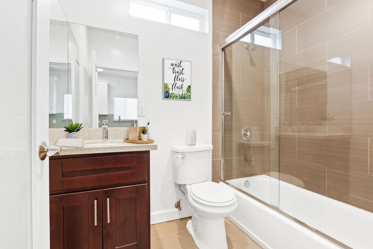 Barton Apartments - Photo 7 of 31