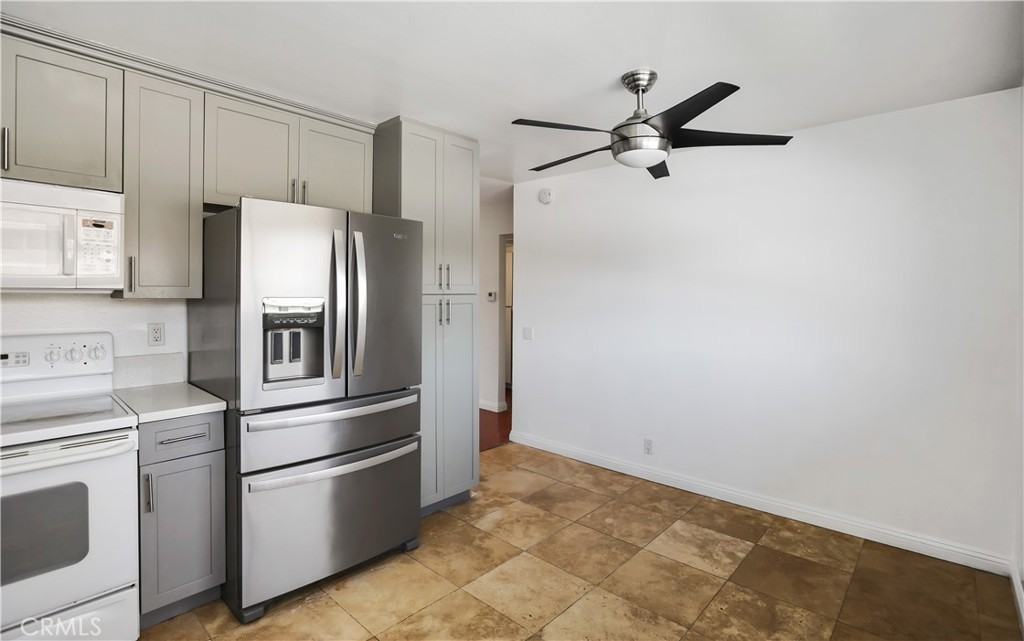 23248 Orange Ave - Photo 3 of 23