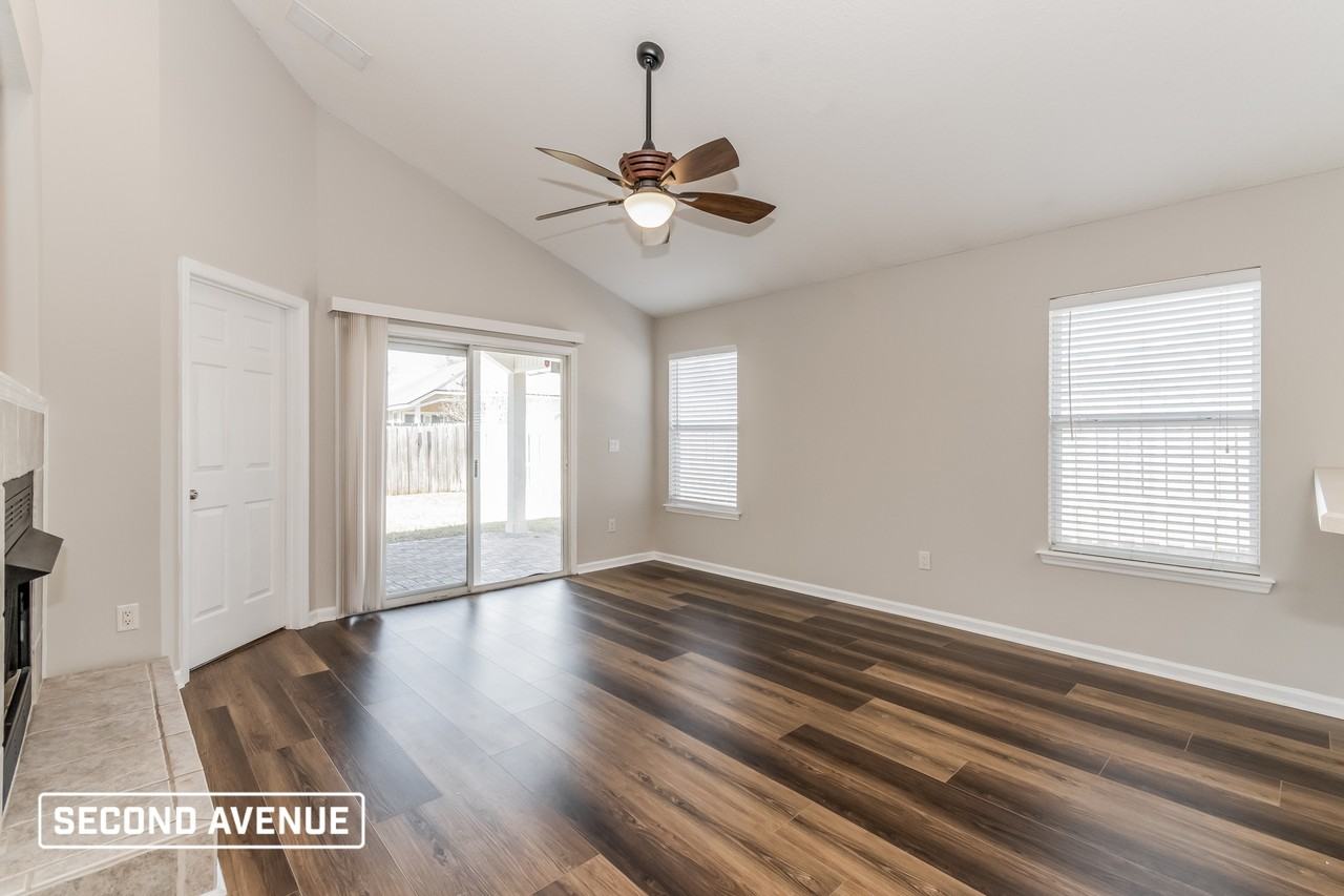 3057 Litchfield Dr - Photo 7 of 19
