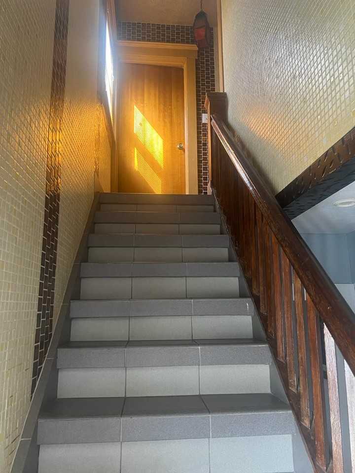 66 Carnation St 2nd Fl - Photo 3 of 8