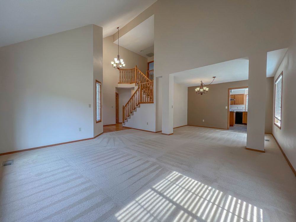 10240 Sw 153rd Ave - Photo 3 of 10