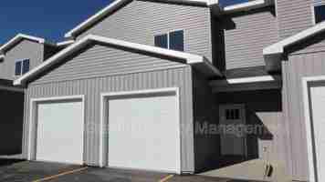 featured image of 655 Ruby Cir #402