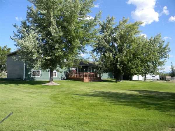 5547 Cottonwood Dr S - Photo 3 of 8