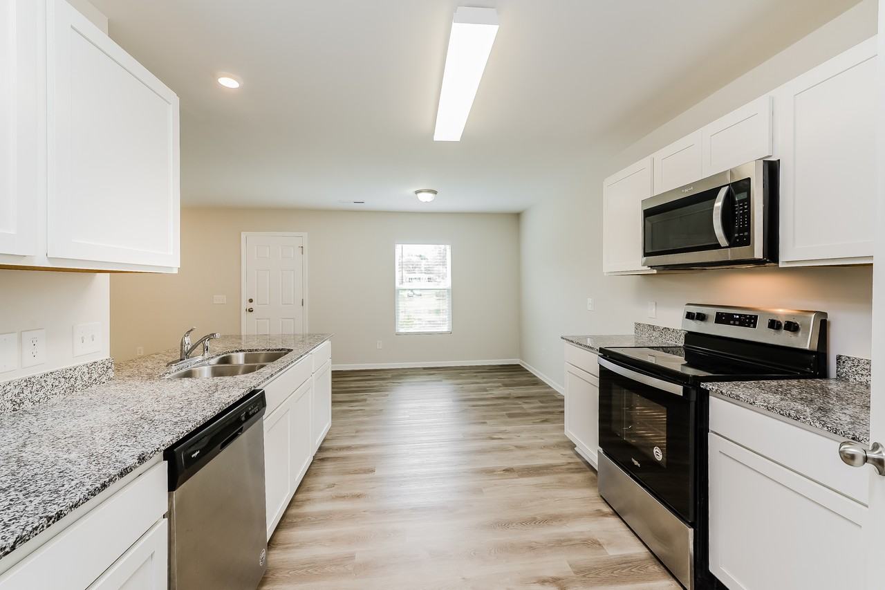 4324 Shadi-Green Ln - Photo 5 of 16