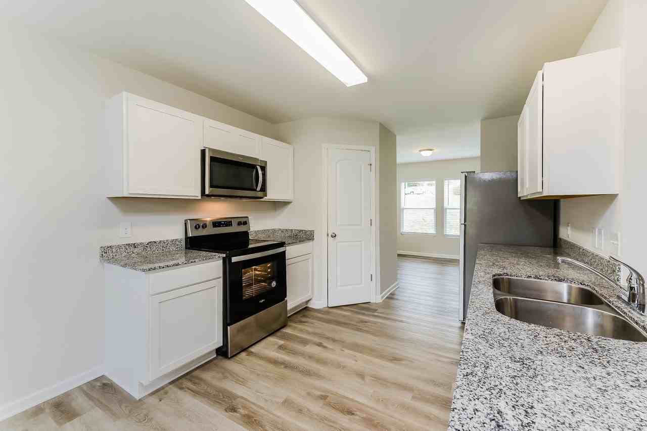 4324 Shadi-Green Ln - Photo 6 of 16