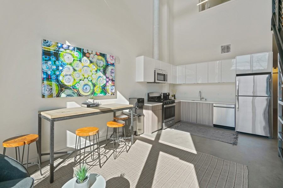 950 Lofts - Photo 4 of 50