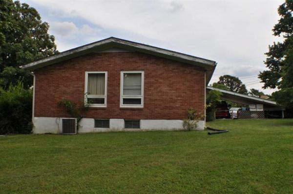 207 Pinnacle Dr - Photo 2 of 13