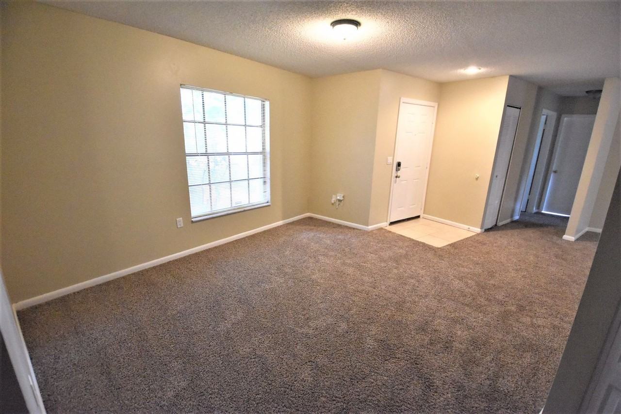 7561 Stidham Dr - Photo 2 of 11