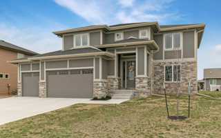featured image of 760 Ne Traverse Dr #1