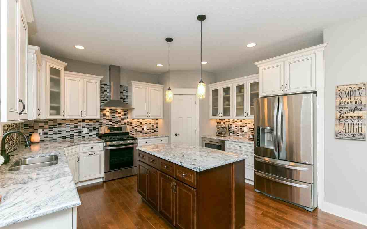 760 Ne Traverse Dr #1 - Photo 3 of 16