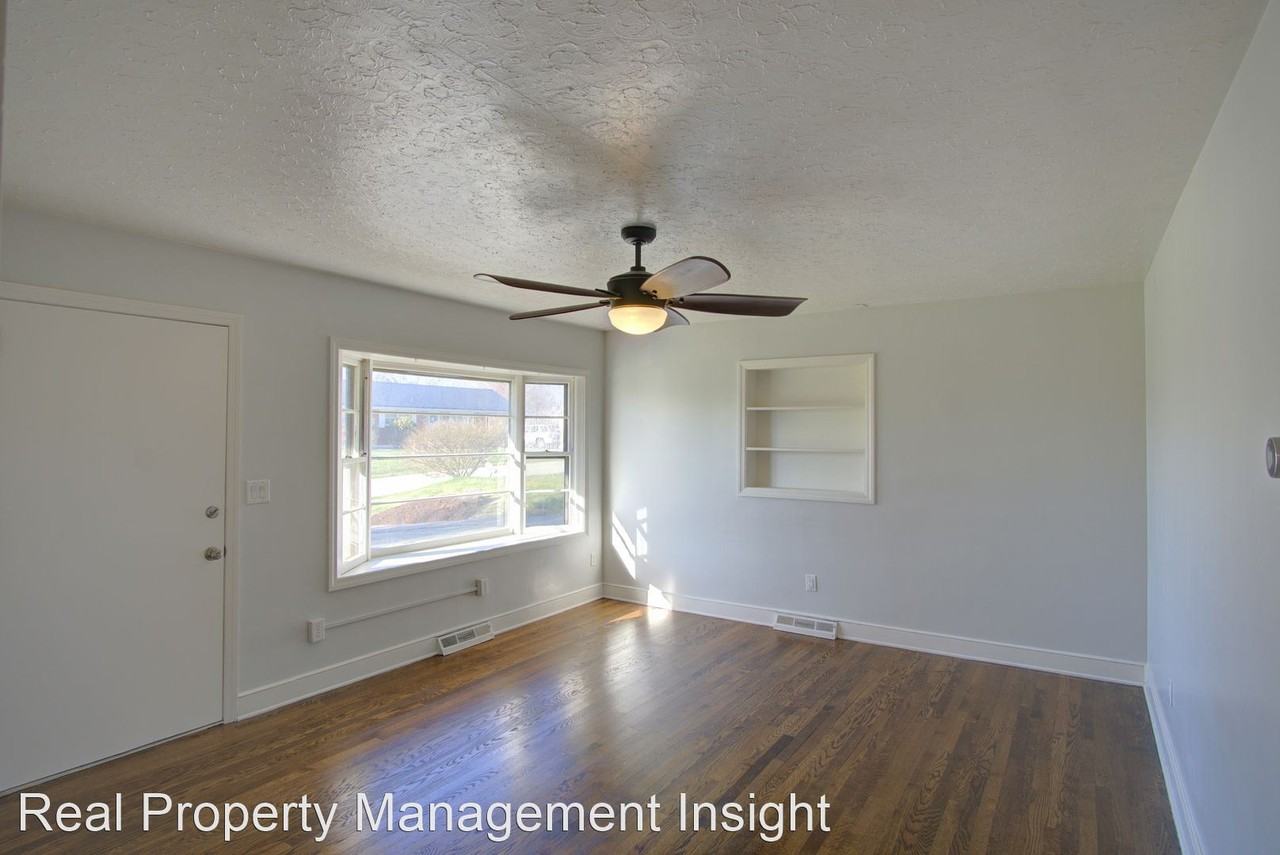 35 Crescent Dr - Photo 2 of 15