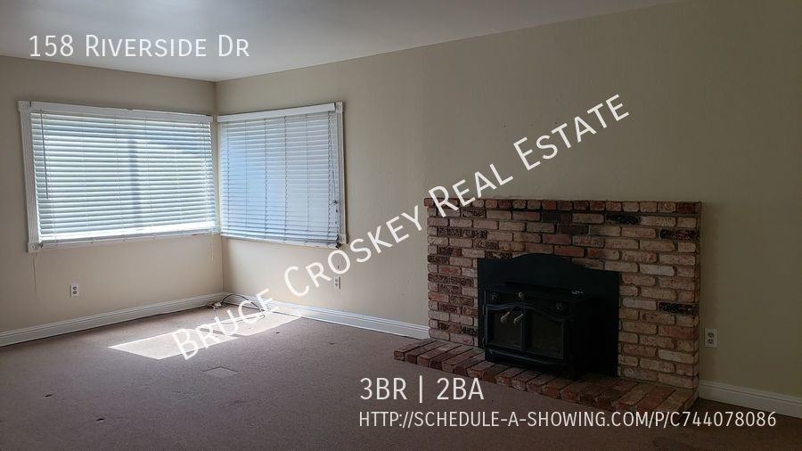 158 Riverside Dr - Photo 3 of 11