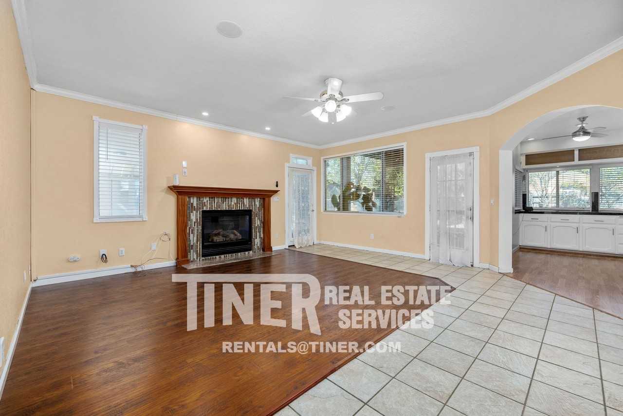 108 Lowney Ct - Photo 2 of 50