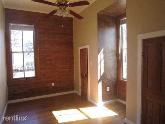 214 E 7th St - Photo 2 of 8