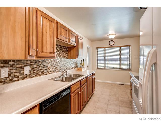 2471 S Quitman St - Photo 5 of 17