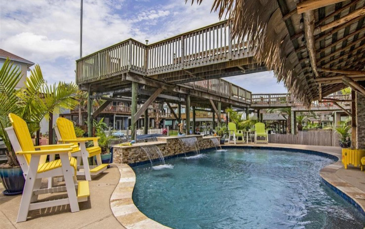 1222 Edwards Dr - Photo 3 of 18