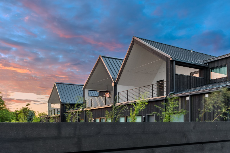 2412 Richmond Rd - Photo 2 of 29