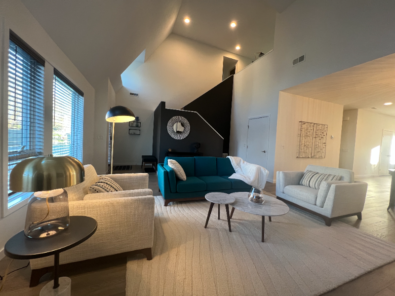 2412 Richmond Rd - Photo 3 of 29