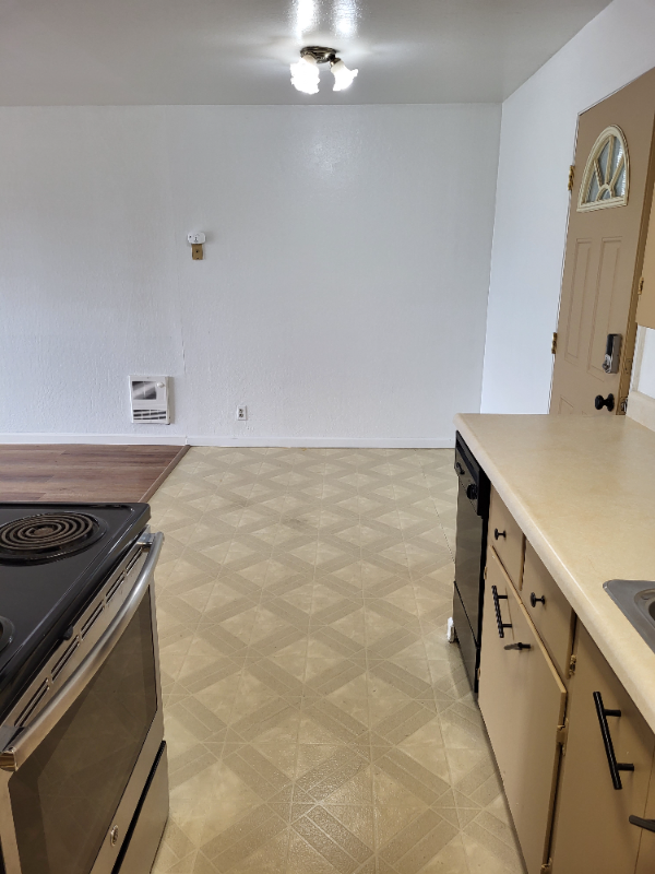 21403 Gary Dr - Photo 3 of 11