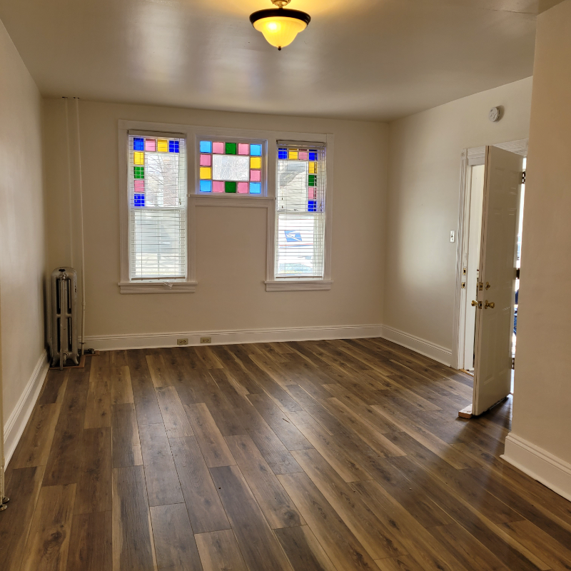 907 Center St #1 - Photo 2 of 26