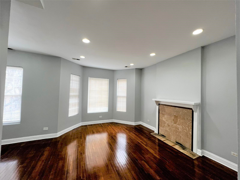 6148 S May St #2 - Photo 3 of 17