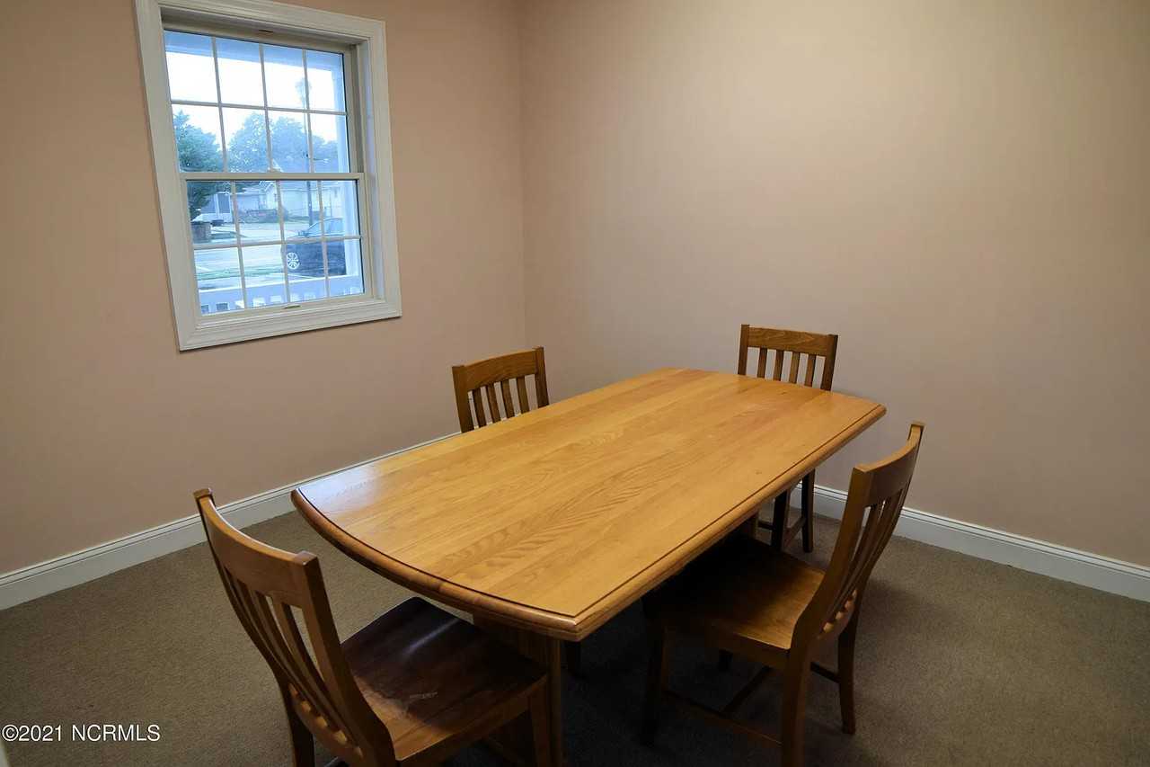 601 Cedar St #G - Photo 2 of 14