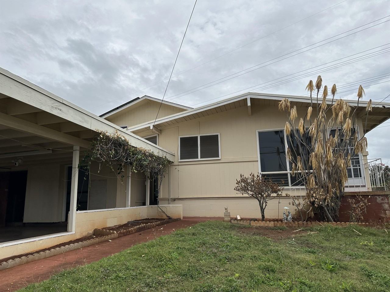 1091 Puu Alani Way #1 - Photo 2 of 10